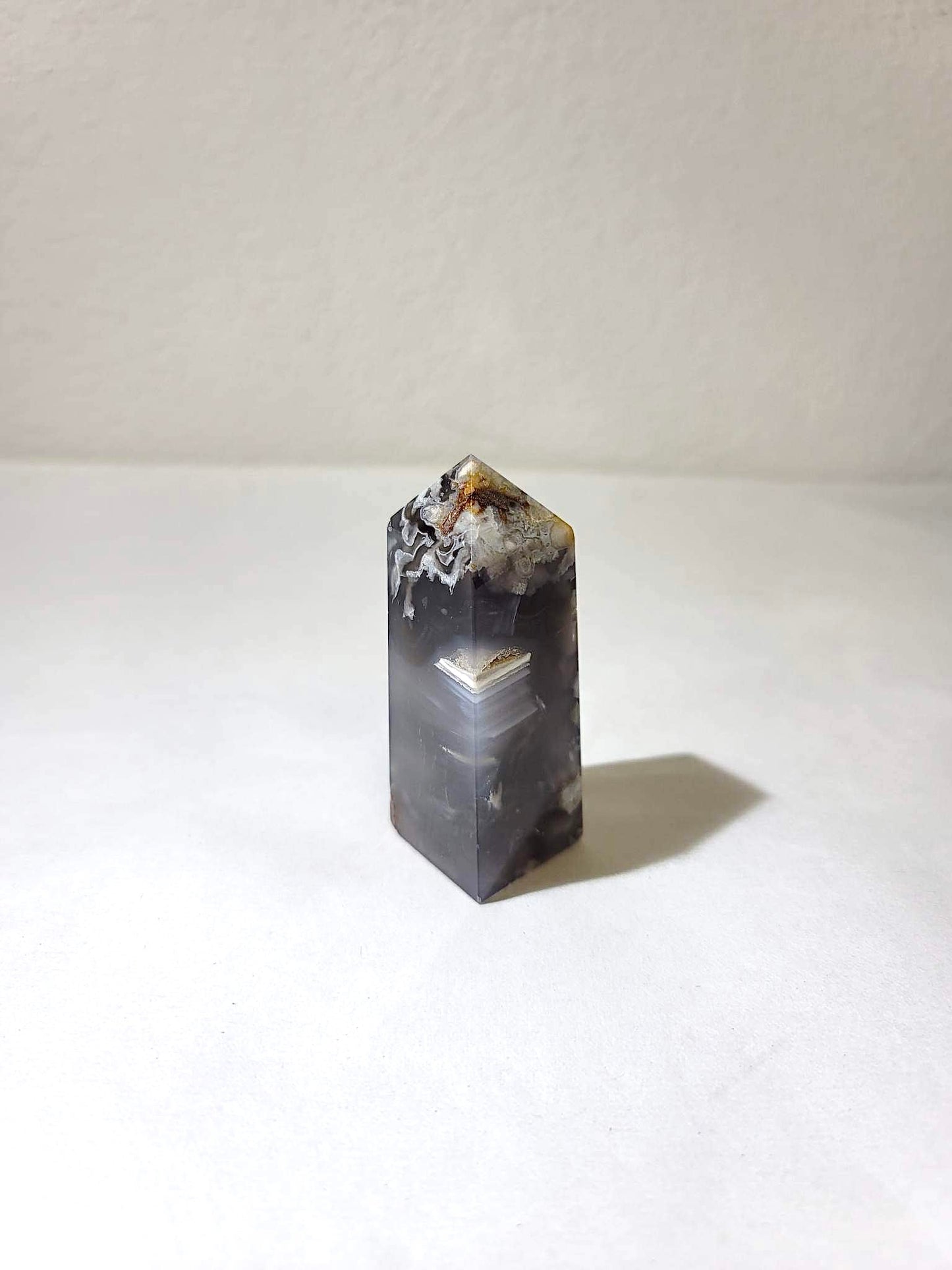 BLACK FLOWER AGATE TOWER | H124