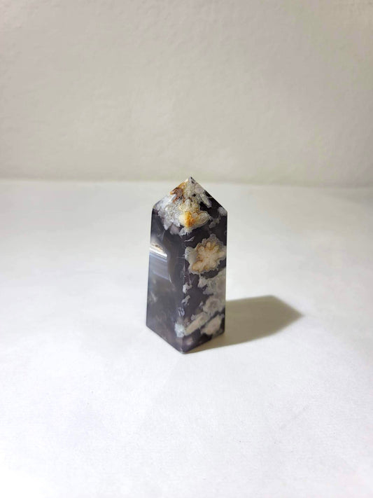 BLACK FLOWER AGATE TOWER | H124